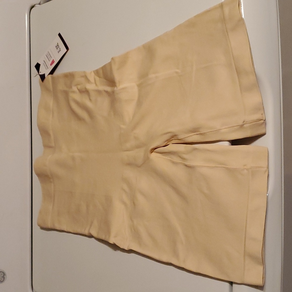 Shaper shorts, shape ware, spanks